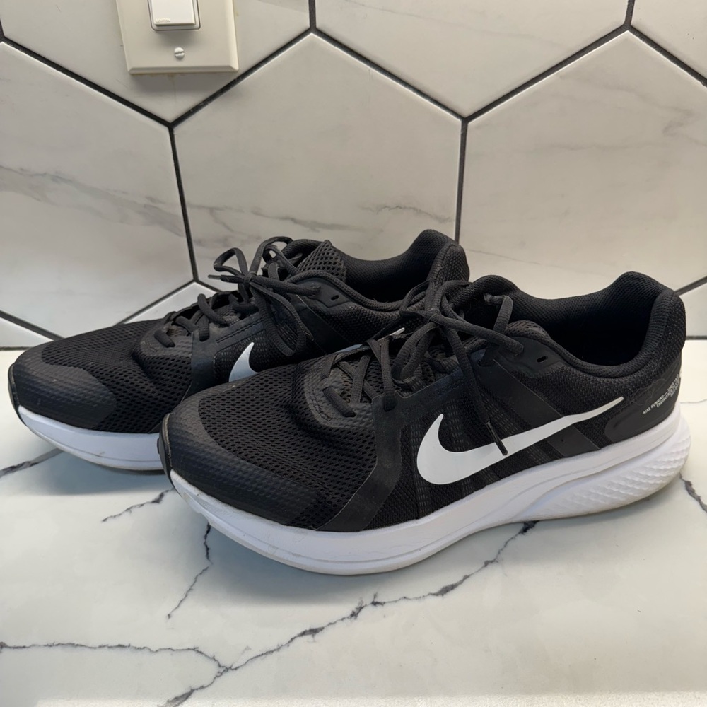 Nike - Run Swift 2 - Running
Shoes - Men's 14